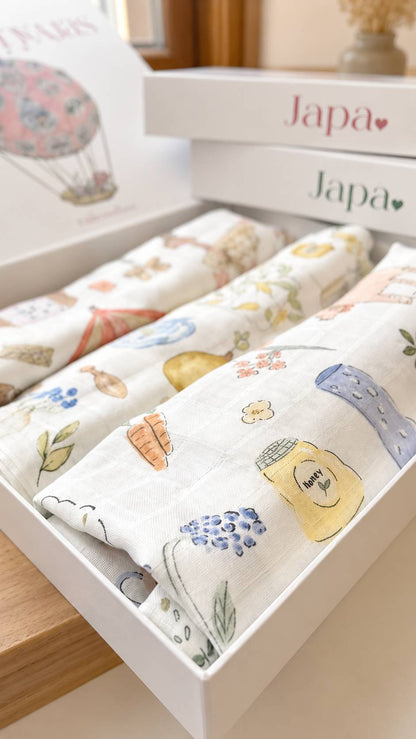 Dilly Dally Swaddle Blanket