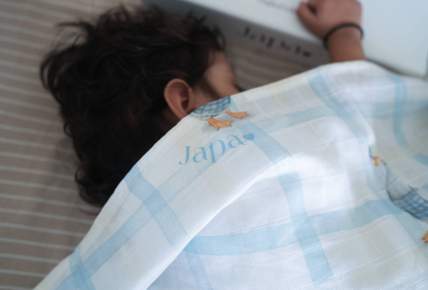 Mama Geese Swaddle Blanket